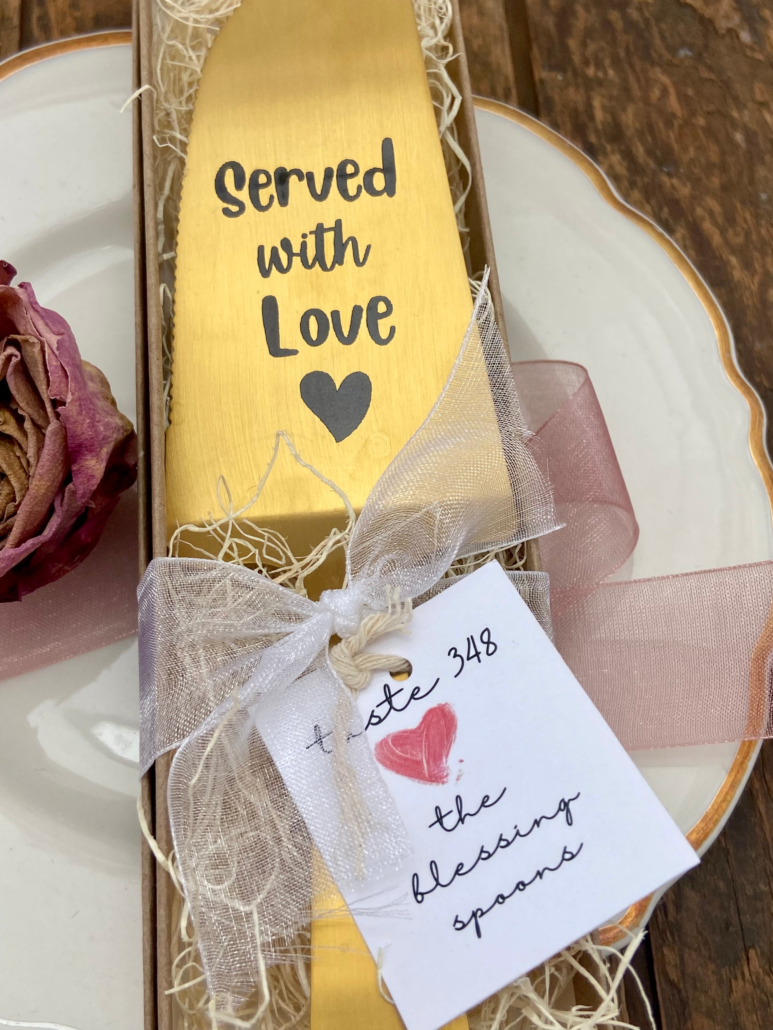 "Served With Love" Engraved Cake/Pie Server