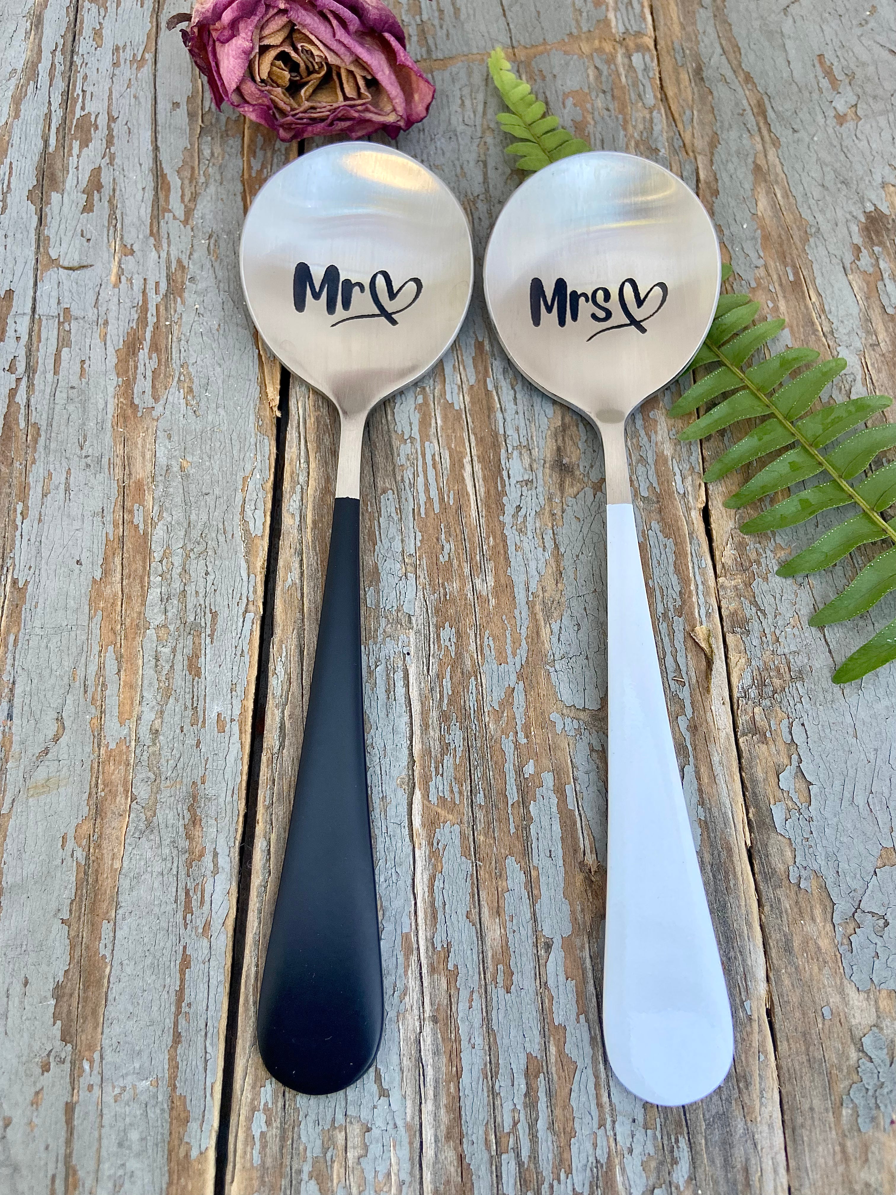 "Mr & Mrs" Engraved Spoon Set